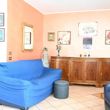 P099- Porto Recanati, Elegante Porzione Di Con Giardino *