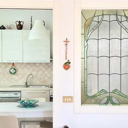 P099- Porto Recanati, Elegante Porzione Di Con Giardino Apartamento *