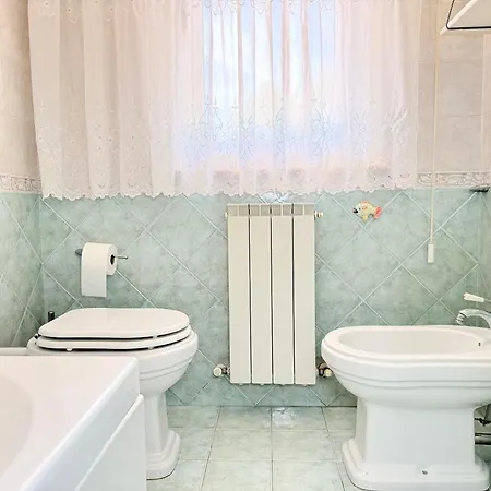 P099- Porto Recanati, Elegante Porzione Di Con Giardino Apartamento Montoro (Ancona)